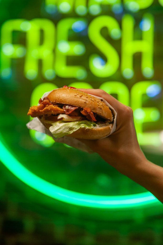 La certeza de emprender junto a un líder mundial y siempre a la vanguardia como Carl’s Jr.