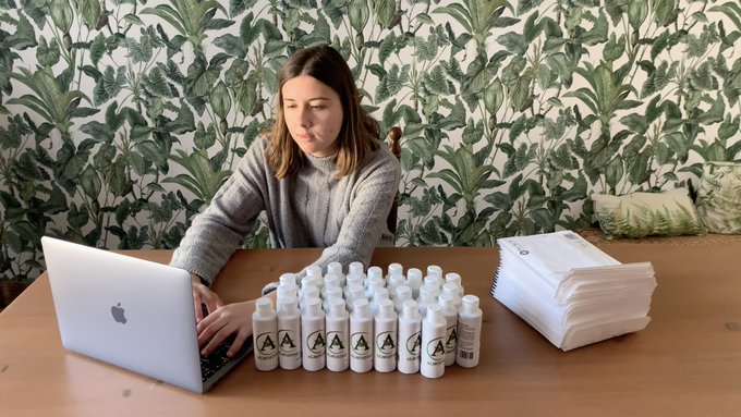 La emprendedora que triunfa con la receta contra las hemorroides de su abuela