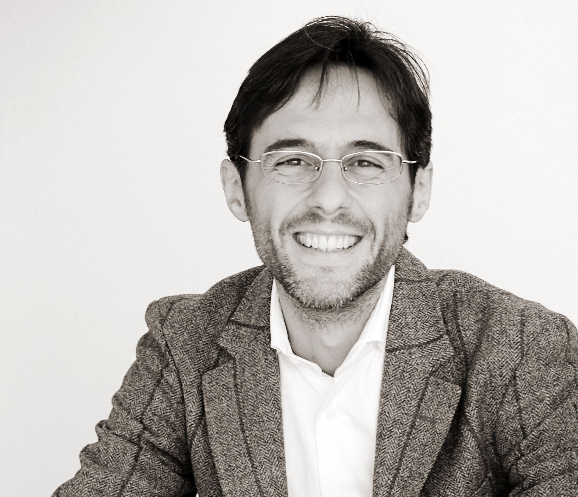 Buscar la libertad financiera: “Si no gestionas bien tu dinero, es posible que otro lidere tu vida”