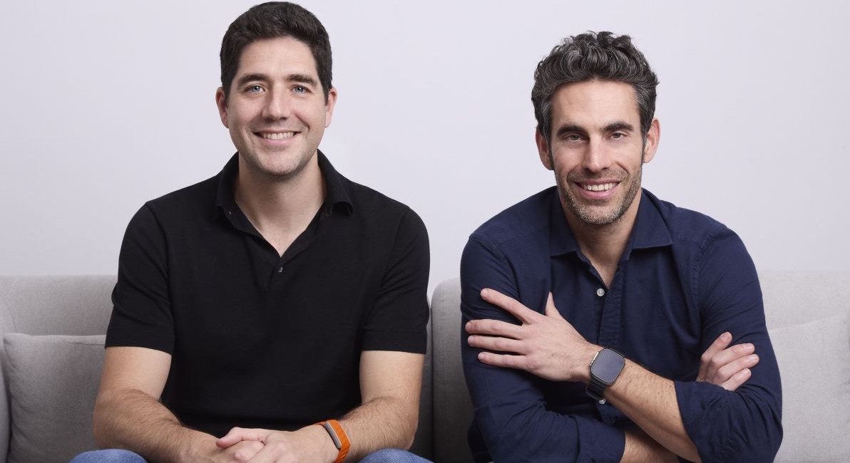 José Ojeda (izquierda) y Álex Valls, coCEO y cofundadores de Kabilio, que acaba de cerrar una ronda de financiación preseed