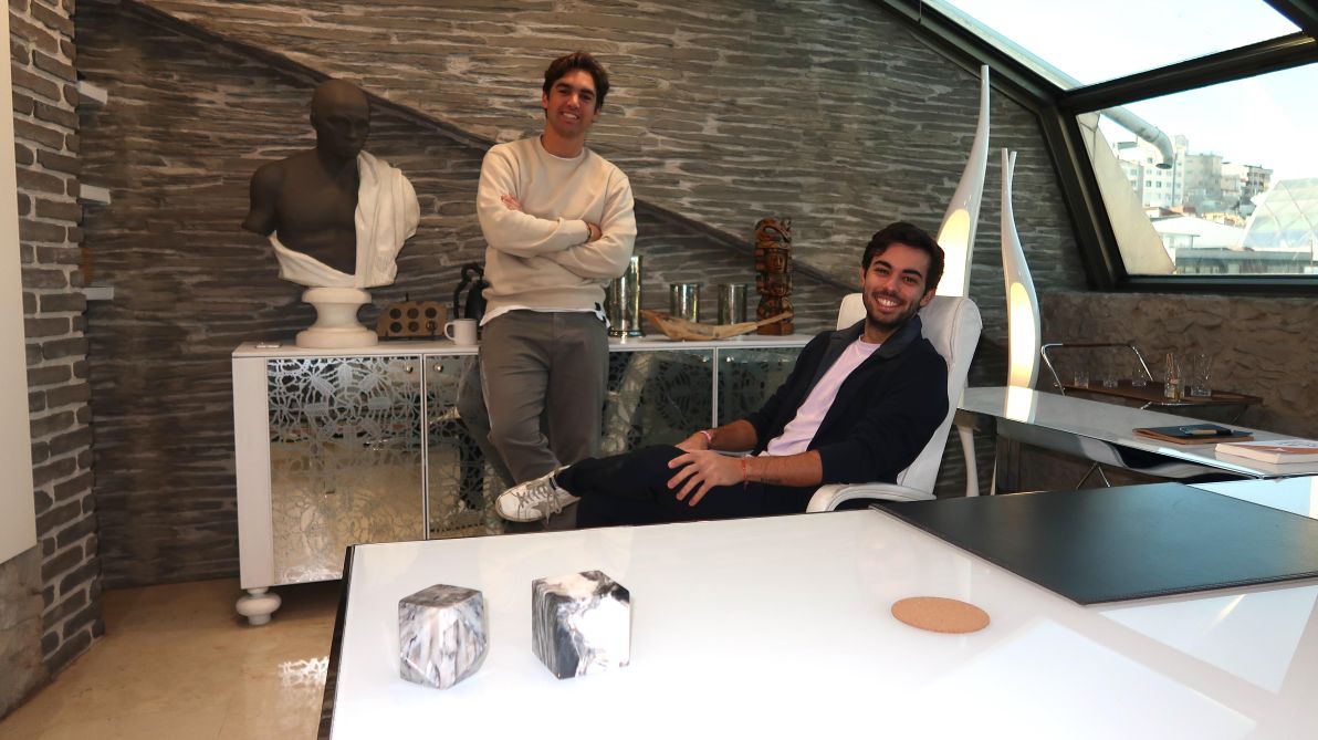 Manuel Ferreira Lorenzo (derecha) y Jacobo Peleteiro, fundadores de Adcities
