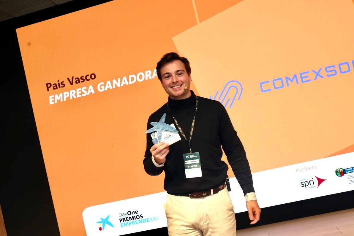 Jose Manuel Garcia Boticario cofundador de ComexSoft con el Premio EmprendeXXI