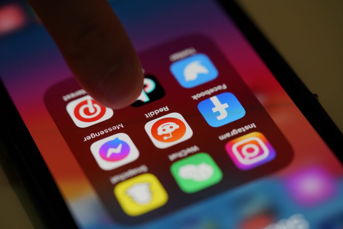 Claves de estrategia mobile first para triunfar en mcommerce y venta en rodes sociales