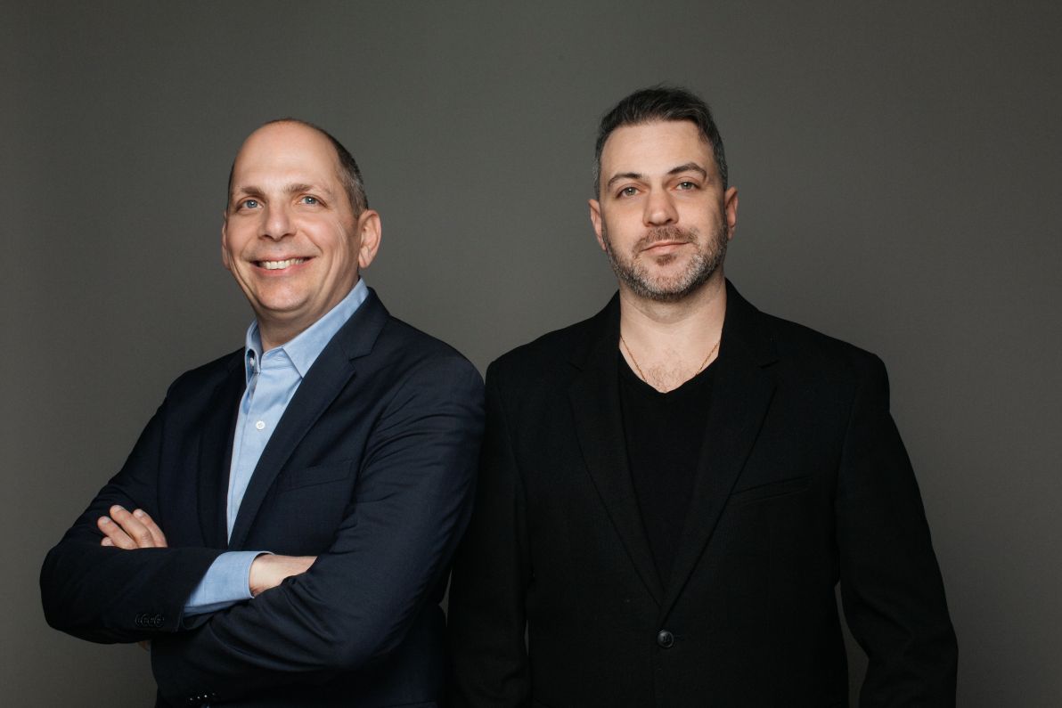 Yoav Landsman (izquierda) y Dimitry Ggoldenberg, fundadores de Spacebackend que acaba de cerrar una ronda de financiación