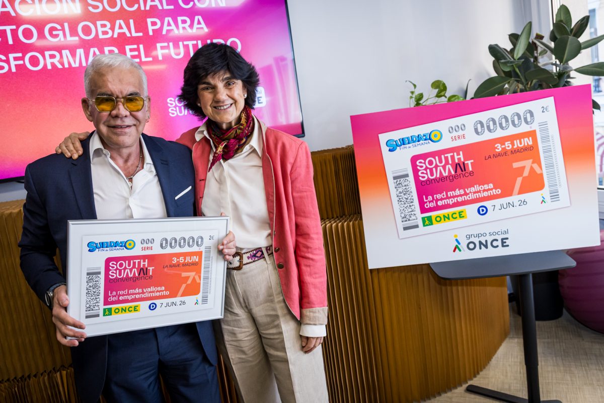 La presidenta y fundadora de South Summit junto al secretario general de la ONCE.