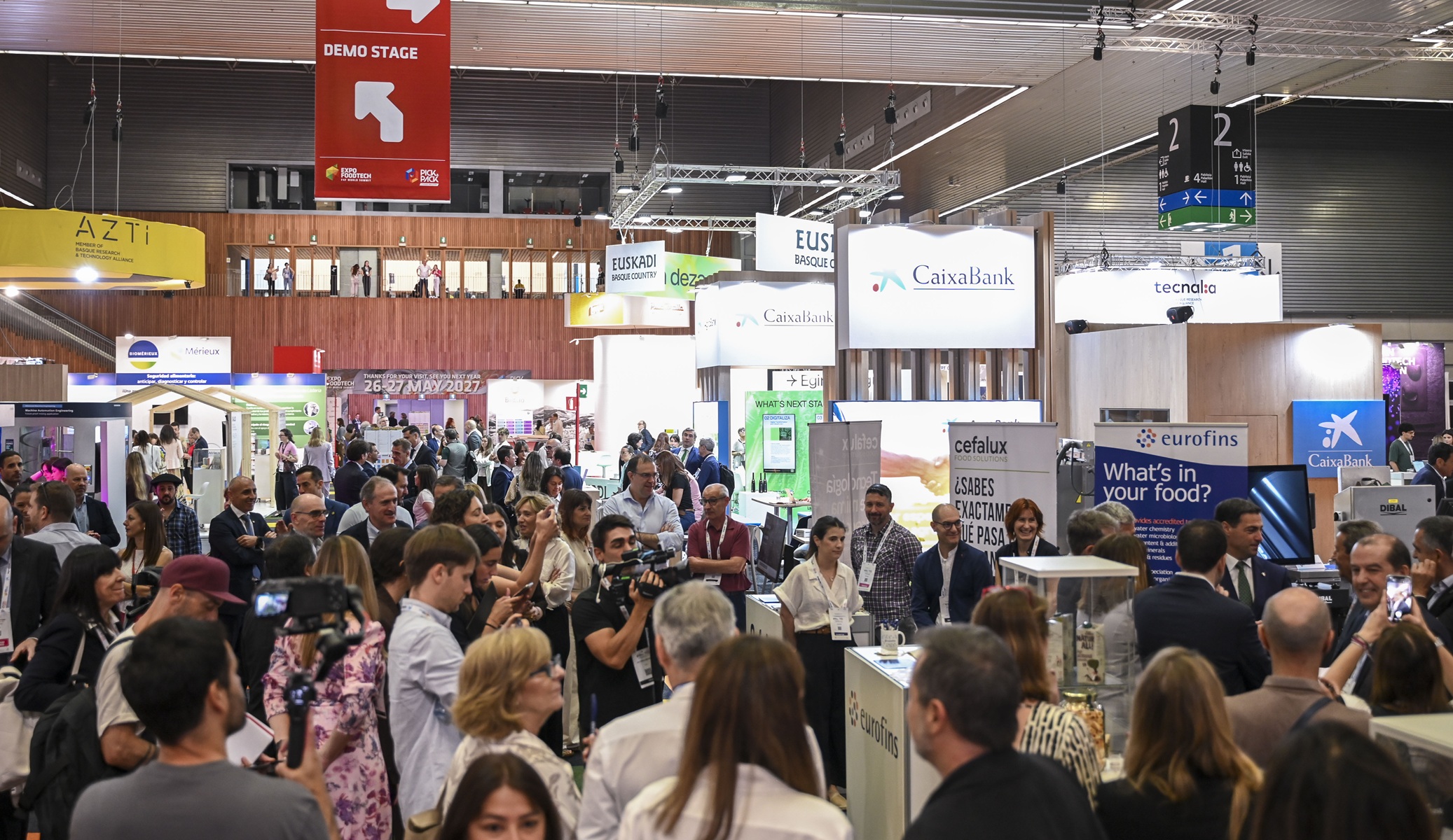 Ambiente en el interior de la feria Expo FoodTech 2026