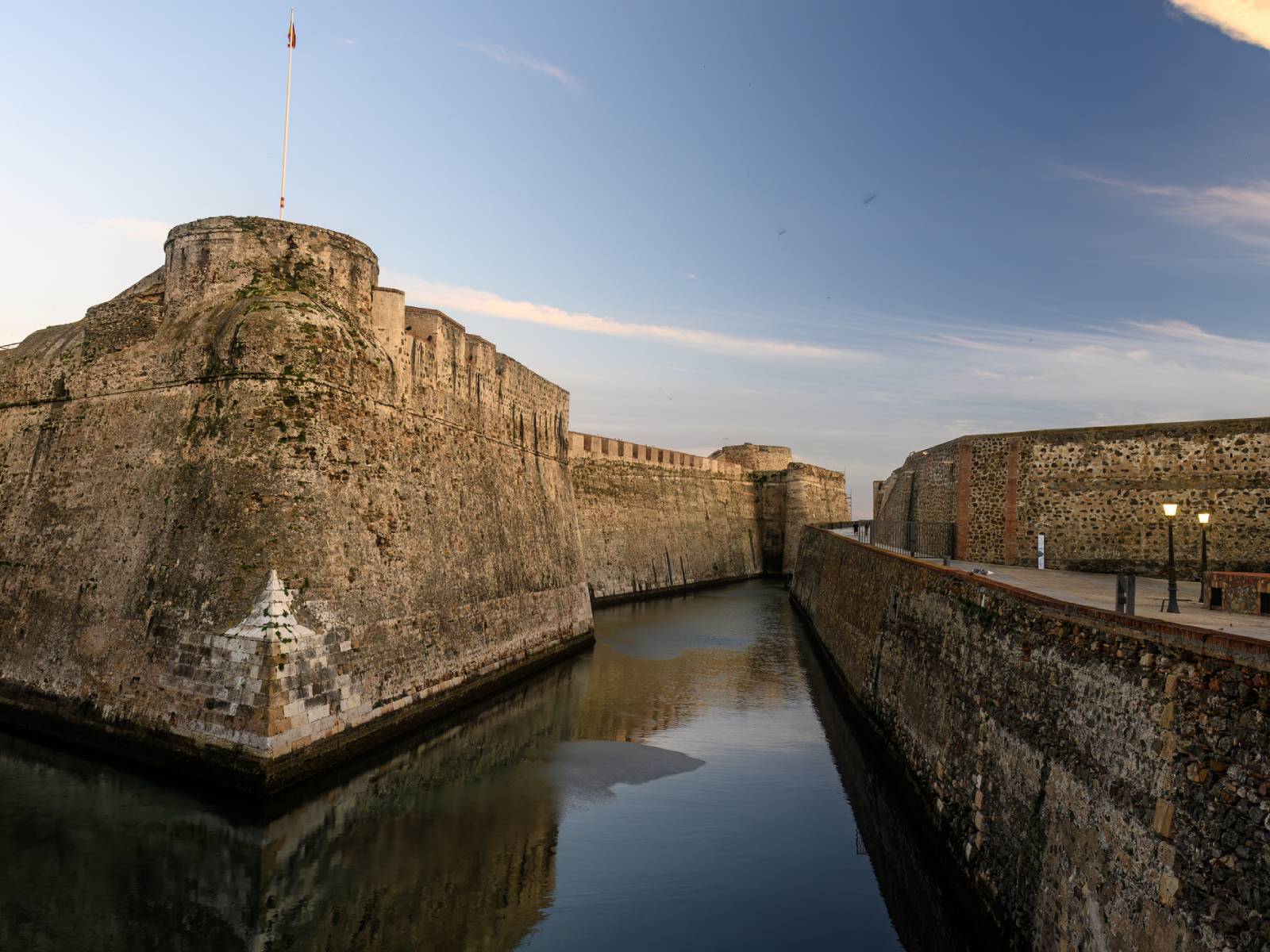 Murallas Reales en Ceuta. Foto: iStock.