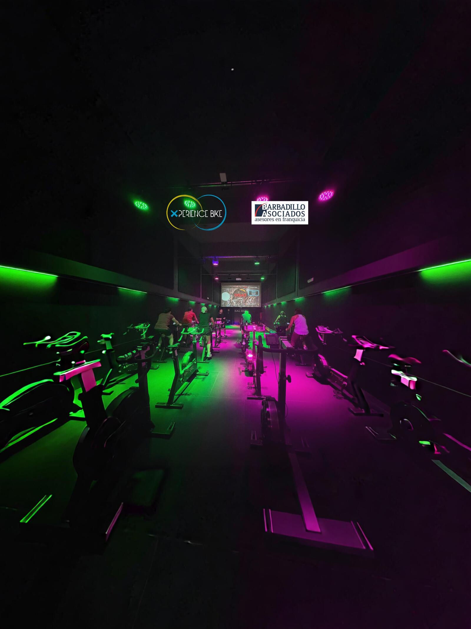 Interior de un centro Xperience Bike