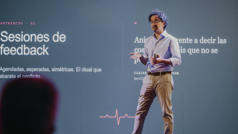 Miguel Arias, inversor, emprendedor y ejecutivo de innovación, durante su intervención en Sommos Connecta 2026. Foto: @rodrigomarquez