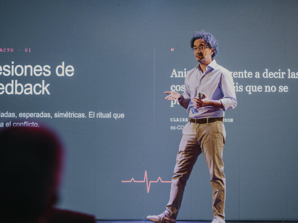 Miguel Arias, inversor, emprendedor y ejecutivo de innovación, durante su intervención en Sommos Connecta 2026. Foto: @rodrigomarquez
