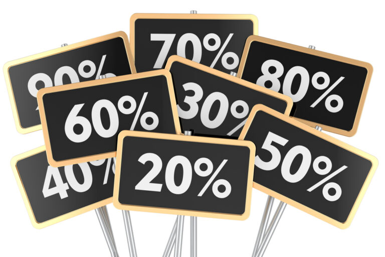 Carteles con porcentaje de descuento de precio