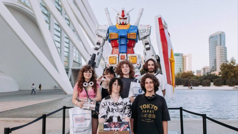 The Gundam Base Rolling Pop-up Tour llega a San Diego Comic-Con Málaga con 300 m² y más de 70 productos exclusivos