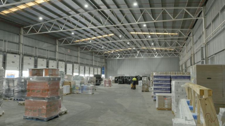 Palletways Iberia inaugura nuevas instalaciones logísticas en Alcalá de Henares