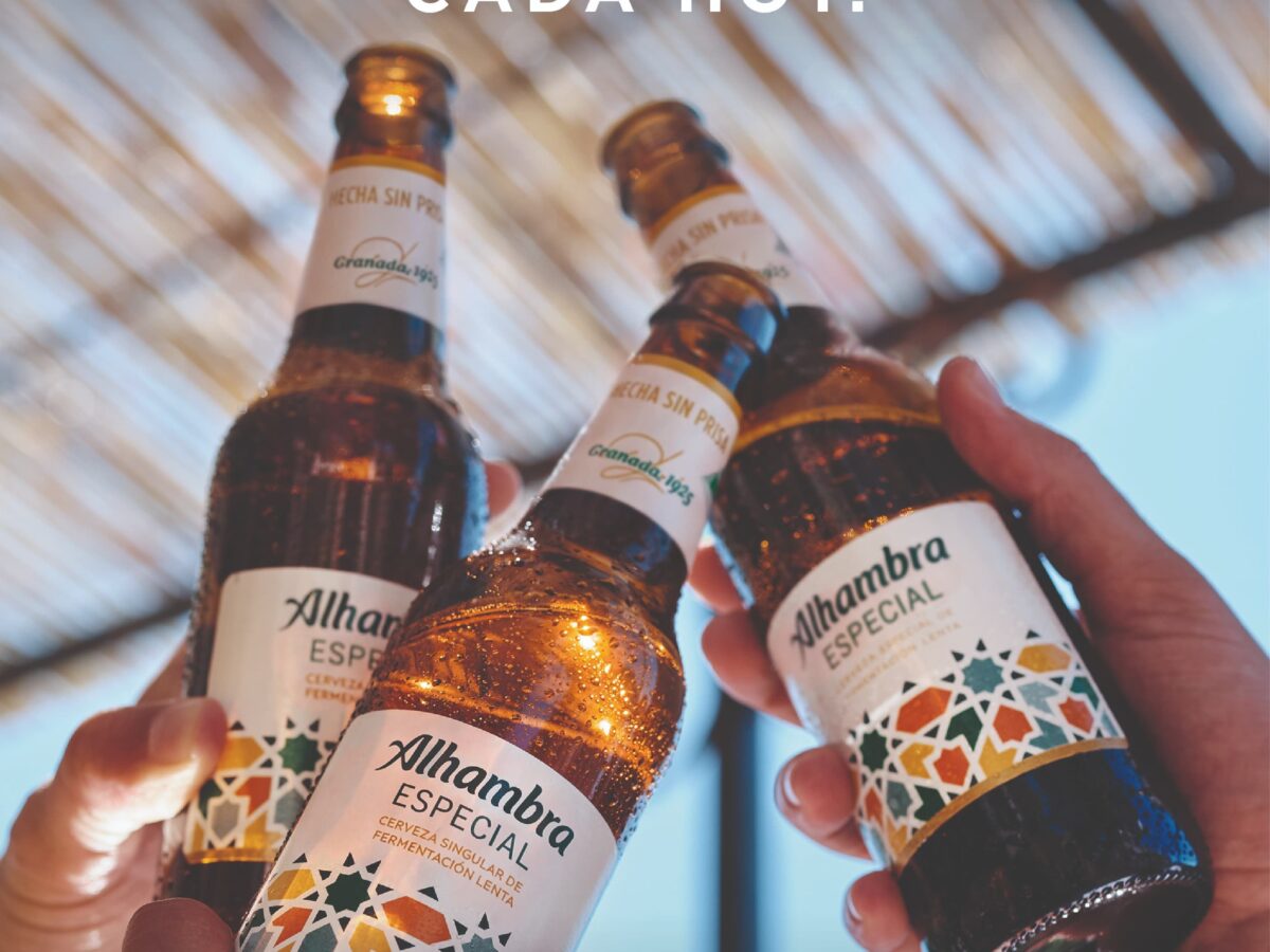 Cervezas Alhambra llena Sevilla de sorpresas este octubre en la previa al festival Jardín de las Delicias