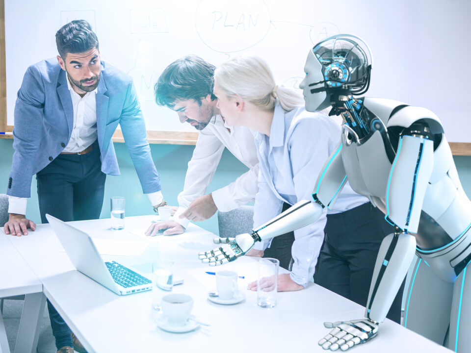 La inteligencia agéntica conecta personas, software y procesos
