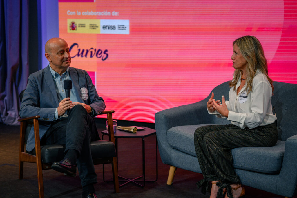 Martha Aguiar, de Curves, y Alejandro Vesga