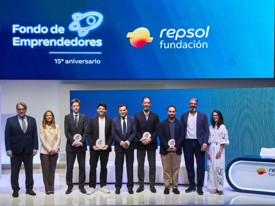 Startups seleccionadas junto a António Calçada, director general de Fundación Repsol y el equipo del Fondo de Emprendedores de Fundación Repsol.