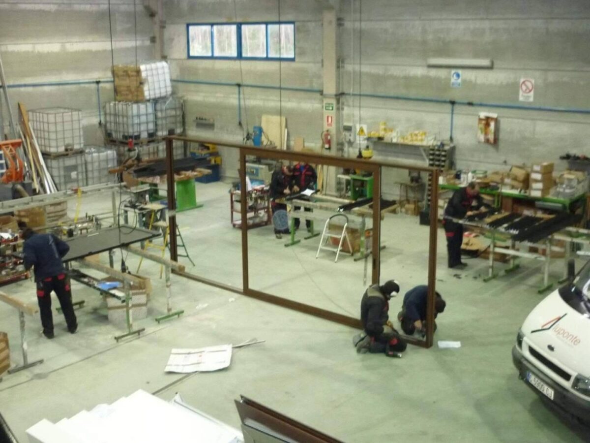 Aluponte cumple 26 años con más de 160 proyectos de carpintería de aluminio y PVC en 2026