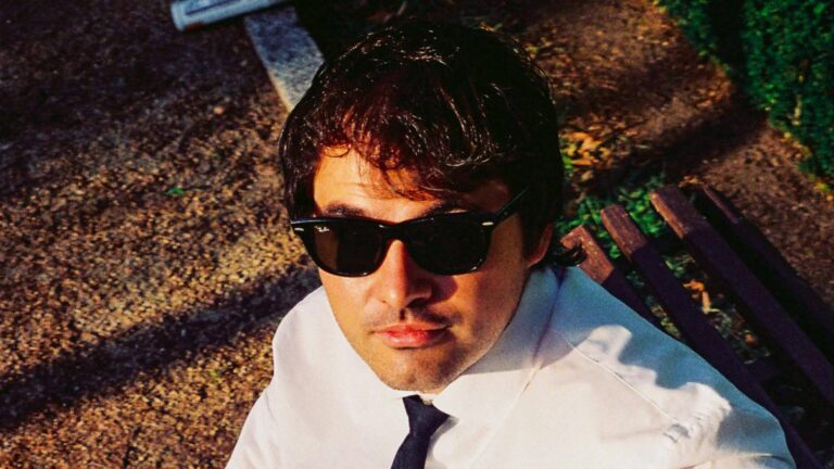 Javi Santonja, músico y doctor en Neurociencia presenta la IA como un aliado creativo en su primer single HASTA EL FINAL
