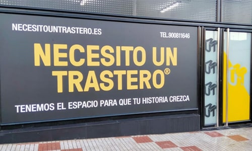 Fachada de un local Necesito un Trastero