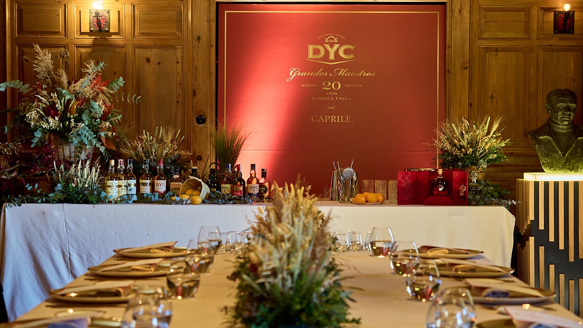DYC presenta su experiencia más exclusiva: la degustación única de DYC 20 Grandes Maestros, el whisky español más caro de la historia 
