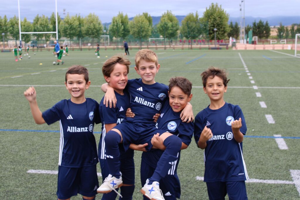 Allianz anuncia los 48 clubes de fútbol que patrocinará esta temporada con ‘El Gran Equipo Allianz’