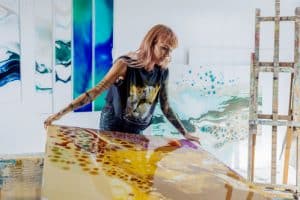 Emma Lindström, conocida por su Fluid Art, colaboración con Brandy de Jerez 1866