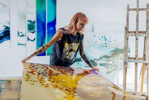 Emma Lindström, conocida por su Fluid Art, colaboración con Brandy de Jerez 1866