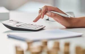 Mecanismos legales y contractuales para combatir la inflación