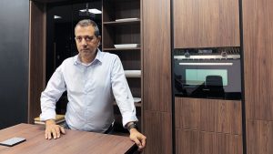 César Losada, CEO de KüchenHouse