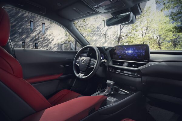 Lexus UX 2023 refuerza su atractivo