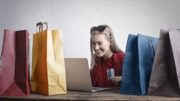 Los factores que afectan al comportamiento del consumidor y cómo influyen en las ventas de un negocio