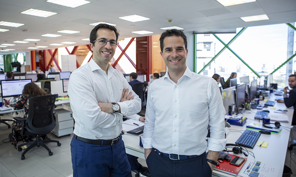 Fundadores de MytripleA