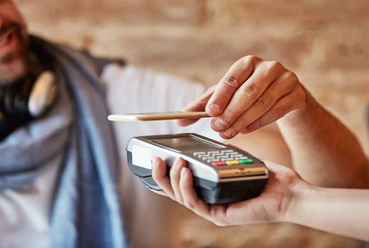 Esta empresa española quiere convertir tu móvil en un datáfono para cobrar a tus clientes