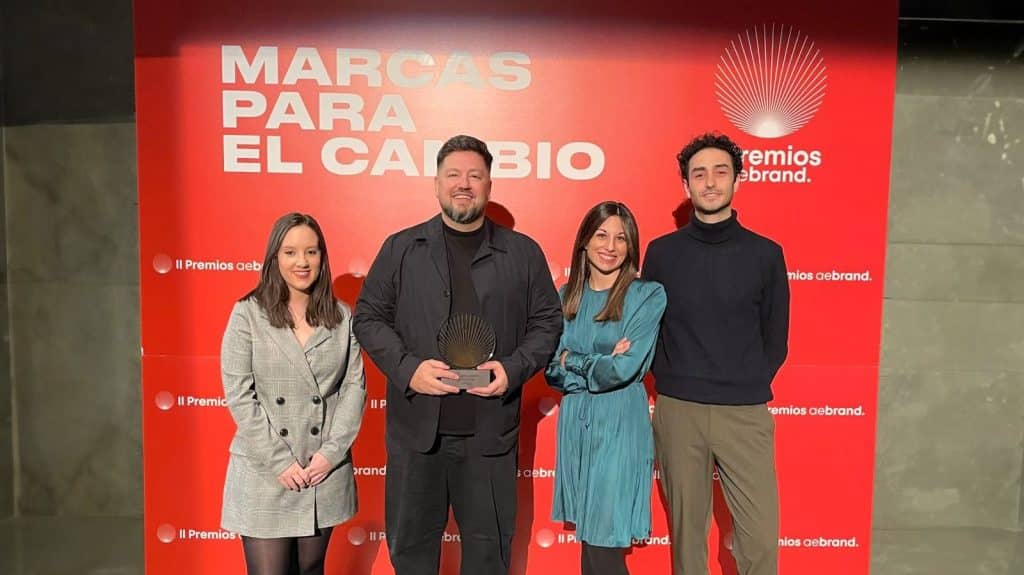NEORIS recibe el Palmarés de Oro en los II Premios Aebrand por su campaña WE ARE NEOS