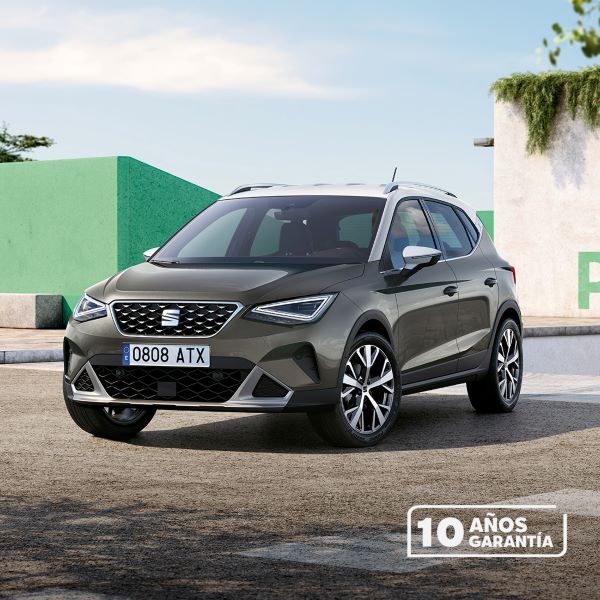 SEAT Arona para el anuncio de los 10 años de garantía