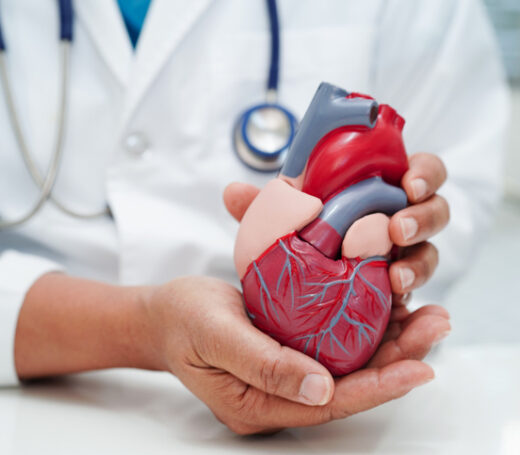 startups de salud doctor con un corazon