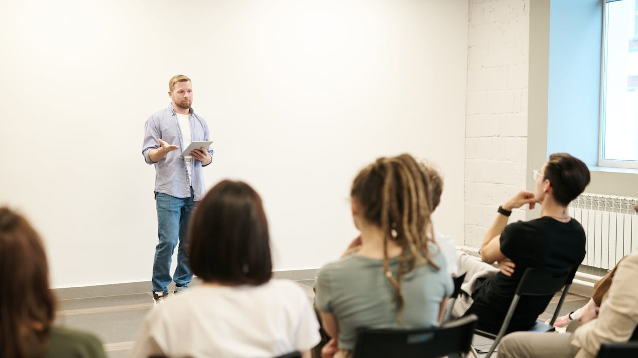 Técnicas para hablar en público: 11 claves para dominar la comunicación en grupo