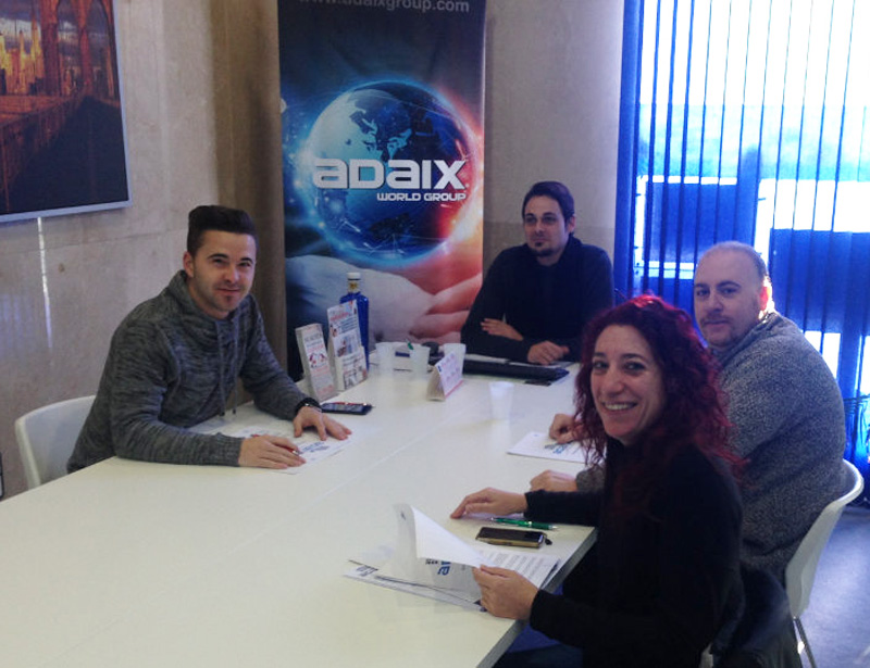 Adaix suma a su red dos nuevas agencias