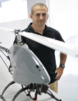 Aeronáutica y competición deportiva de motor a través de pilotos automáticos