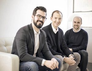 Agiliza los procesos de contratación con firma electrónica intuitiva y eficaz