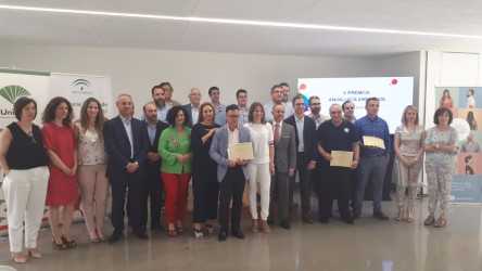 Agua de olivo y Tintia Drinks ganan los V Premios Andalucía Emprende a las empresas más innovadoras