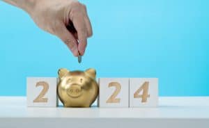 Reducción de los gastos y del ahorro en 2024