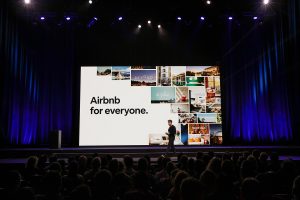 Airbnb lanza Plus, su primera línea Premium… ¿cómo se seduce a clientes más exigentes?