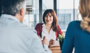 Qué debe buscar un emprendedor en su asesor legal