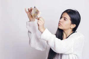 Una cuestión clave para tu negocio: ¿Sabes cómo detectar un billete falso?