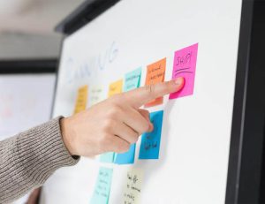 Brainstorming y Tormenta de Arroz: dos técnicas para fomentar la creatividad en grupo