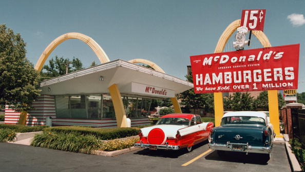 ¿Celebrarías una boda en un McDonalds?