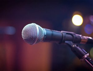 Chistes peligrosos, eufemismos… ¿Qué errores comete el orador novato’?