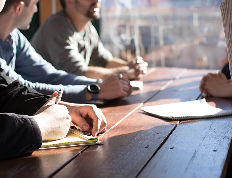 Cómo organizar reuniones productivas y rentables